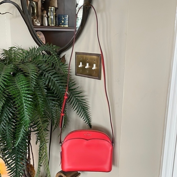 Brand New Kate Spade Genuine Saffiano Leather Zippered Dome Crossbody Purse - Picture 12 of 16